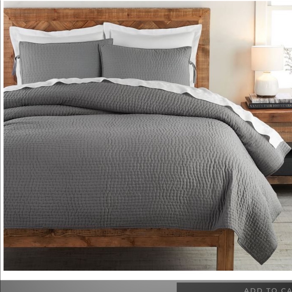 Pick-Stitch Handcrafted Cotton/Linen Quilt & Shams